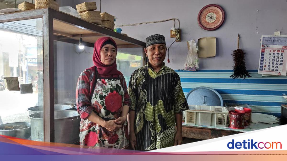 Saving from Gudeg Sales, Sleman Couple Delighted to Finally Go on Hajj