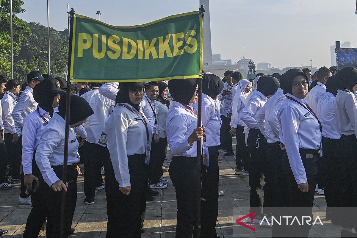 Civil Servants and Reserve Components: Agenda for Forging Reformist Bureaucrats