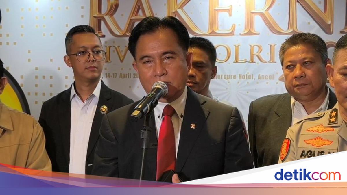 Coordinating Minister Yusril Discusses Connected Trial if Civilians Involved in Andrie Yunus Case