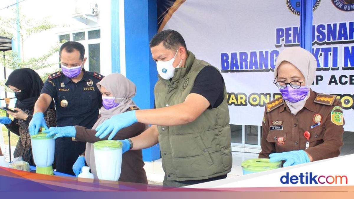 BNN Aceh Destroys Evidence in Case Involving 4.9 kg of Crystal Meth