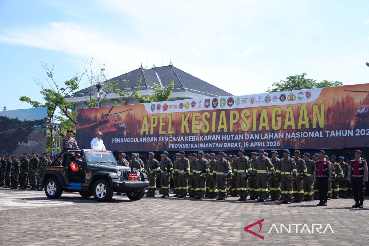 Coordinating Minister for Political and Security Affairs Emphasises Preparedness for Forest and Land Fire Management in West Kalimantan