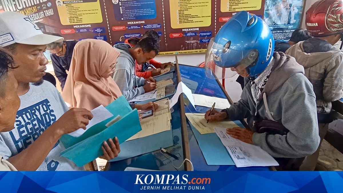 Paying Vehicle Tax Without ID Card, Traffic Corps Ensures Verification Still Applies