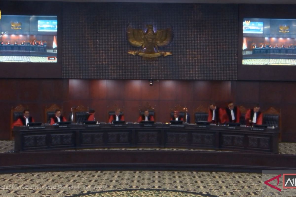 Constitutional Court grills mobile operators over internet quota expiry controversy