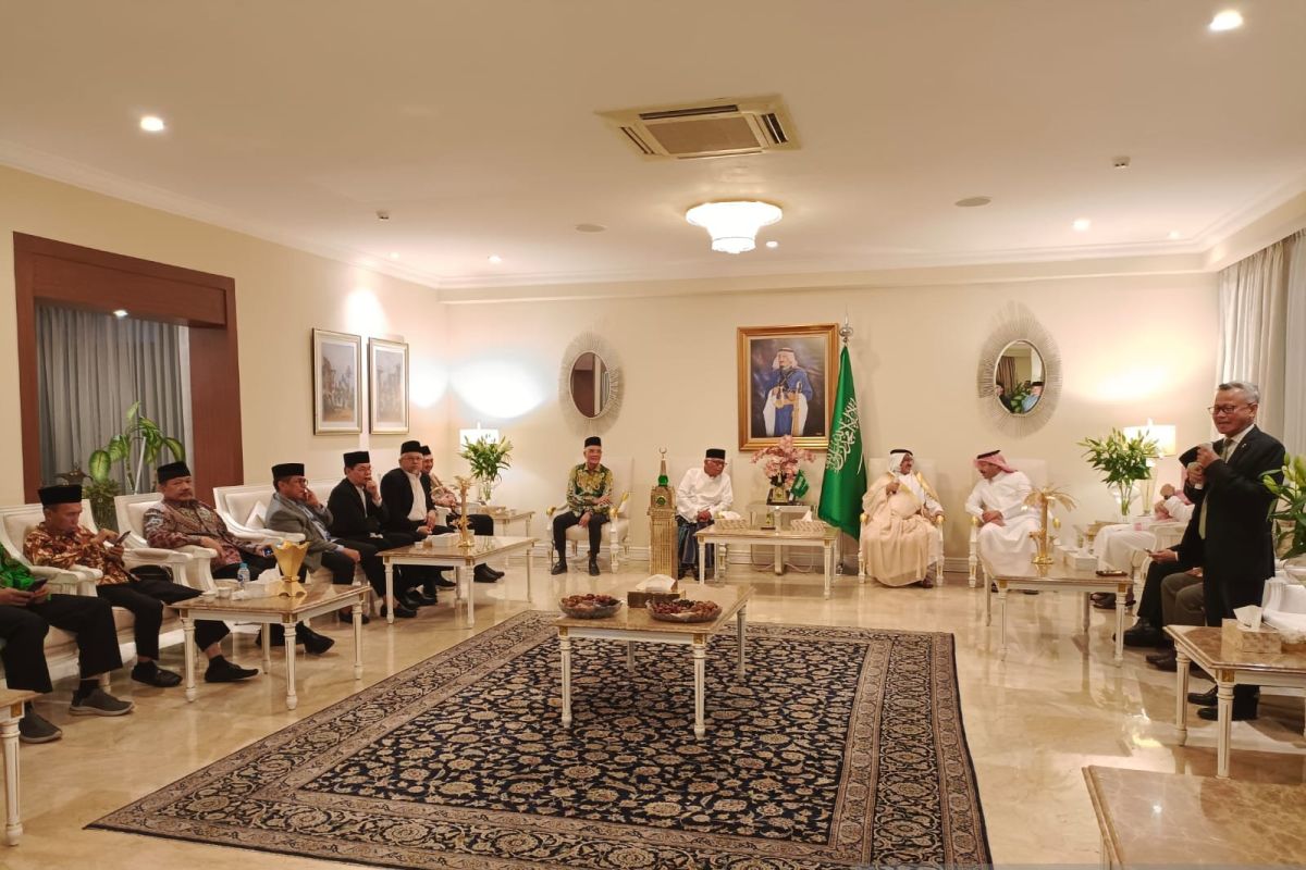 Ambassador: Saudi Arabia Consistently Refrains from Involvement in Regional Conflicts