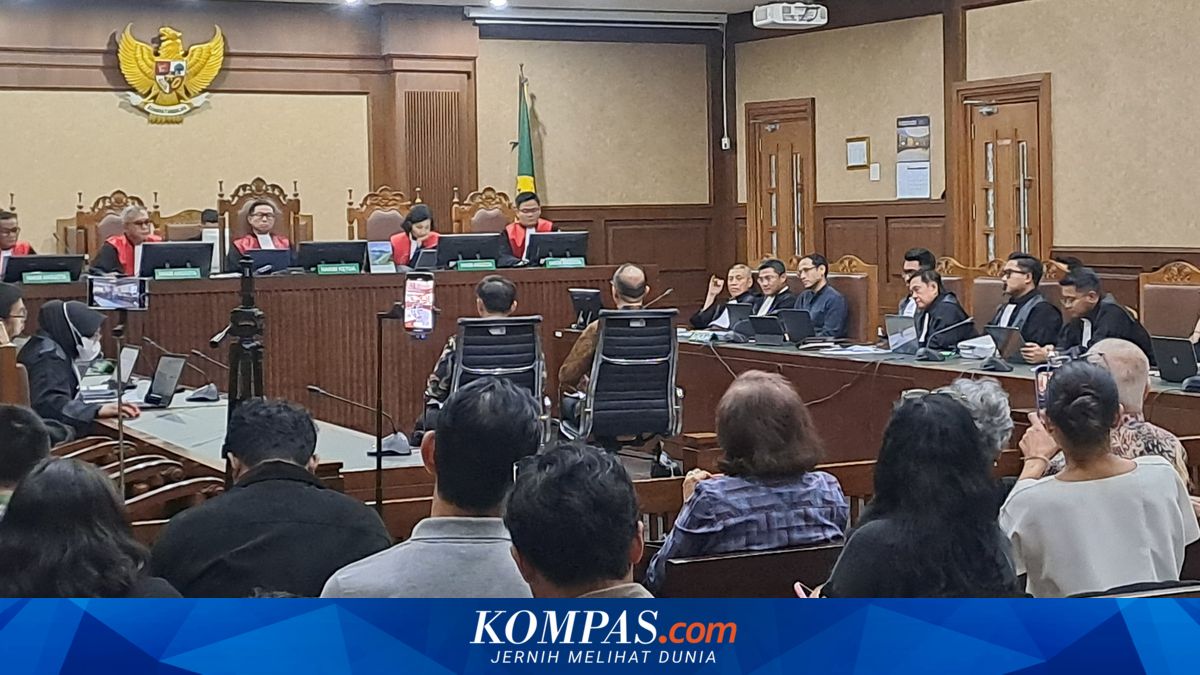 Prosecutors Demand Chromebook Laptop Producers and Resellers Return Profits