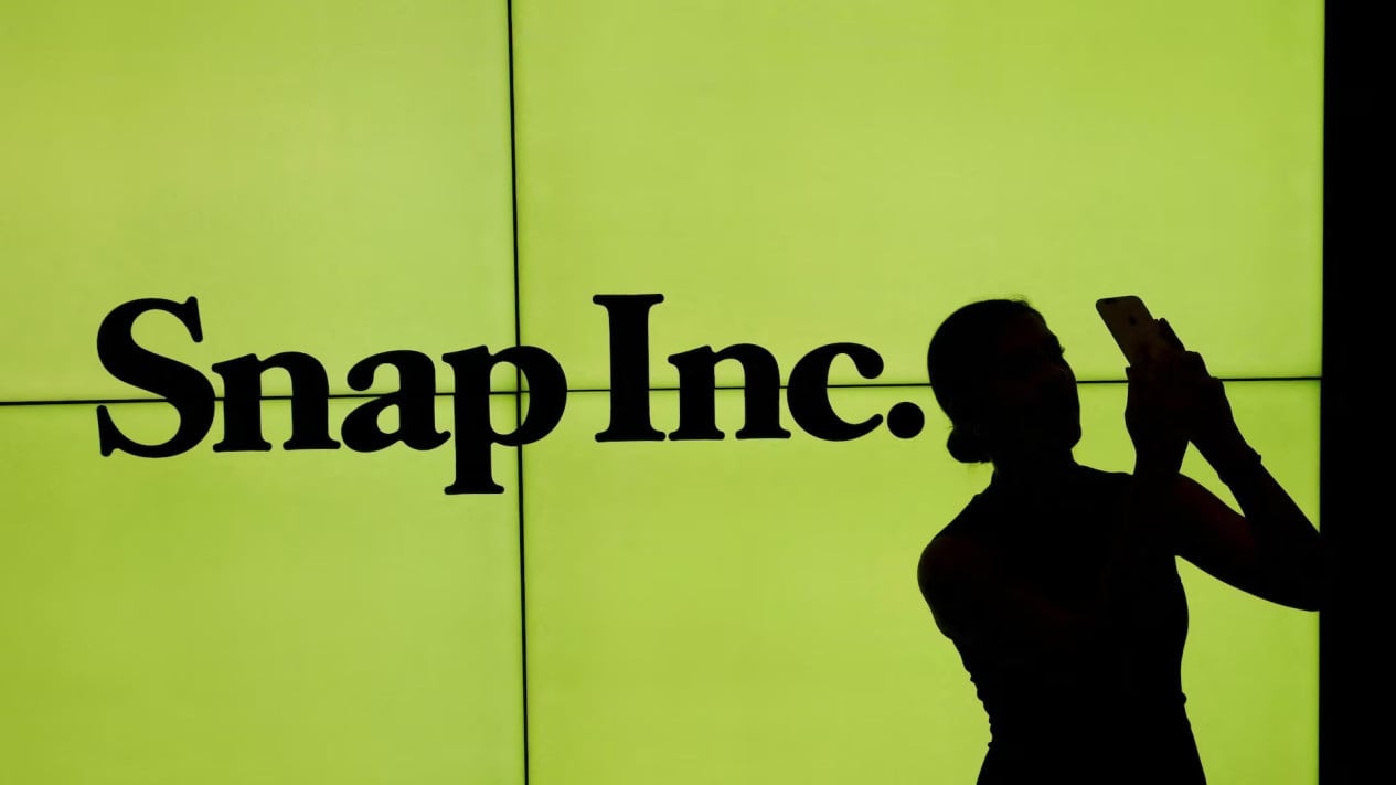 Snap Lays Off 1,000 Employees, CEO Blames AI