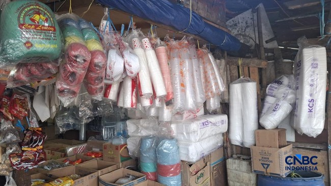 Housewives, Don't Be Shocked When Buying Plastic Bags: Prices Go Wild – Up Rp500 Every 2 Hours