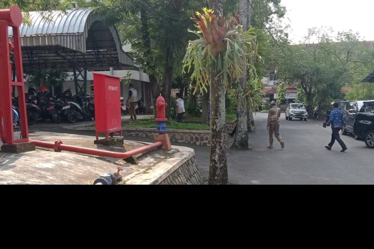 KPK raids PUPR-BPKAD office in Tulungagung, summons 34 OPD heads