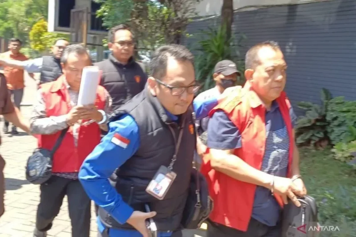 East Java Attorney General's Office Seizes Rp2.36 Billion in Alleged Mining Permit Extortion Case