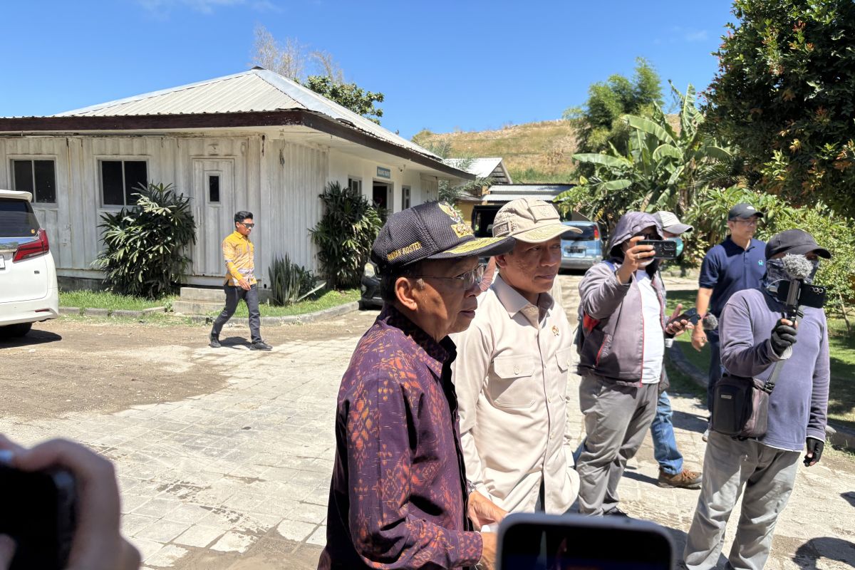 Environment Minister urges Bali Provincial Government to implement minor criminal offences for waste violators