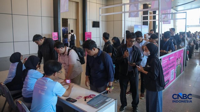 Job Hunting Gets Tougher, Gen Z Complains: S1 Graduates Compete for High School/Vocational Positions