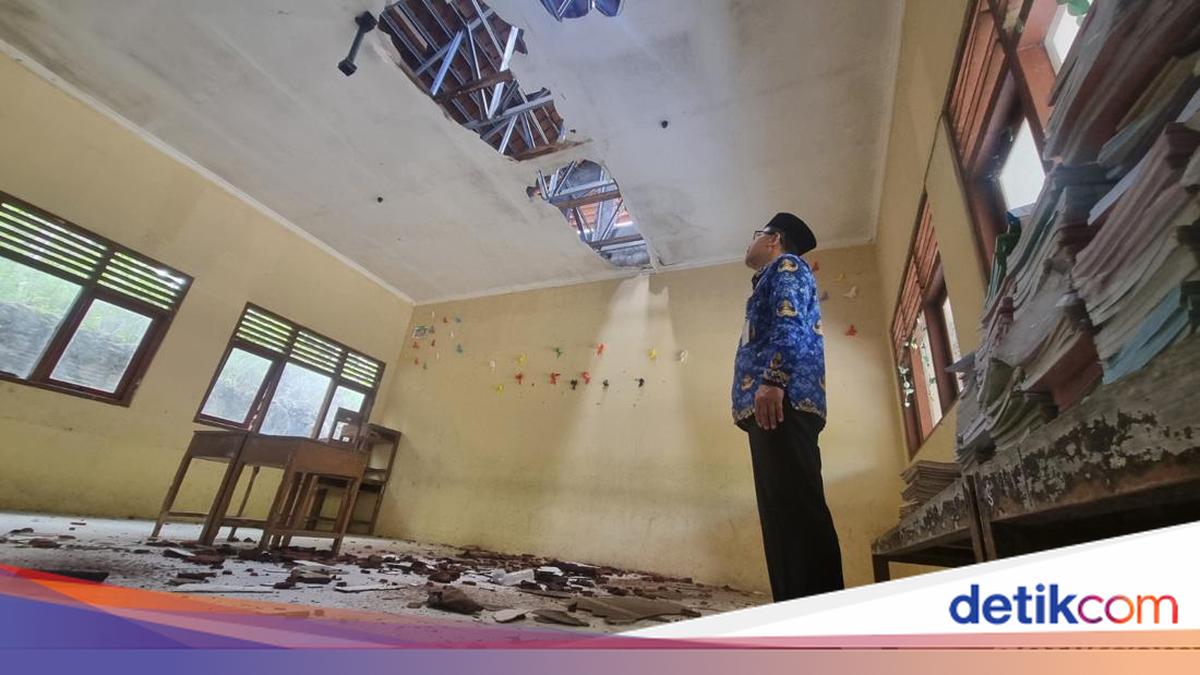 Heartbreaking! 5 Classrooms at SDN Kepek 1 in Gunungkidul Damaged, Pupils Study in Prayer Hall