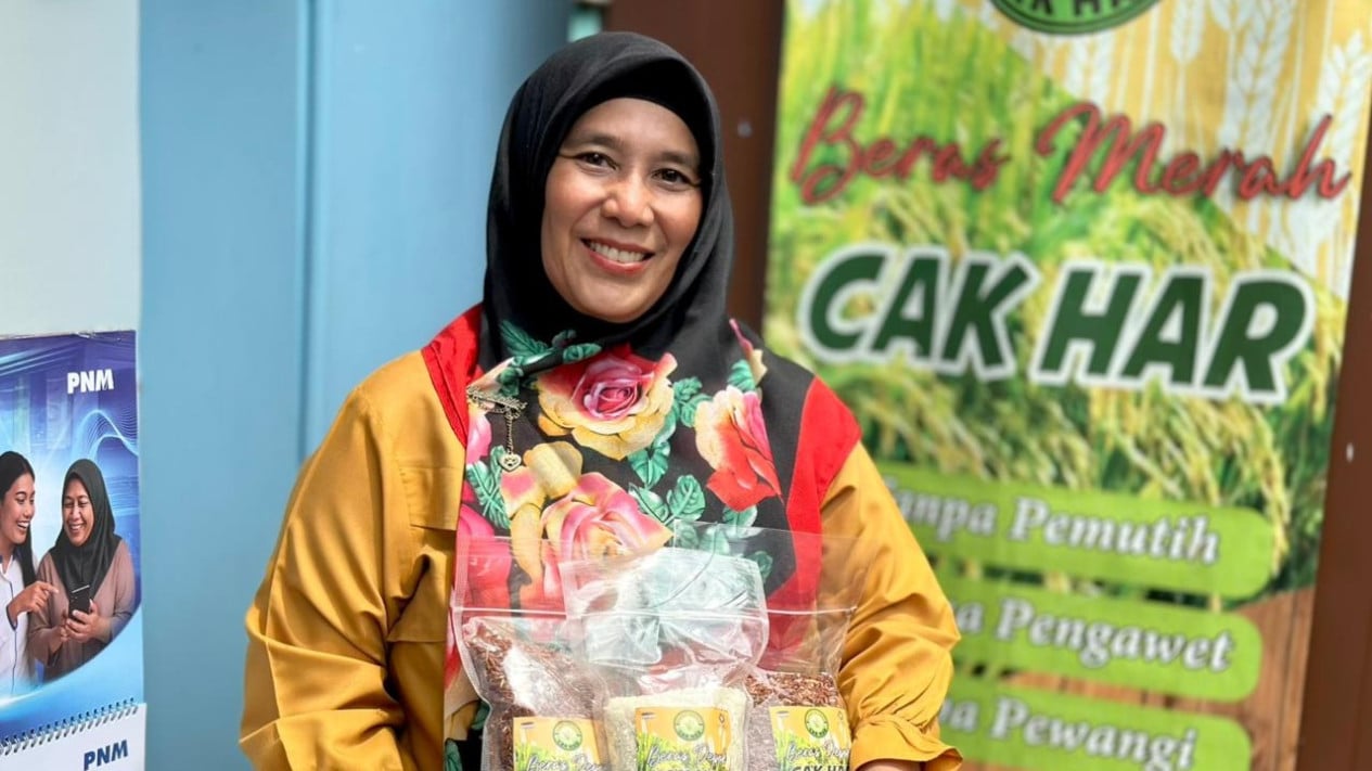 Mardiana Chooses to Grow with PNM Mekaar, Discovers Opportunities to Develop Her Business