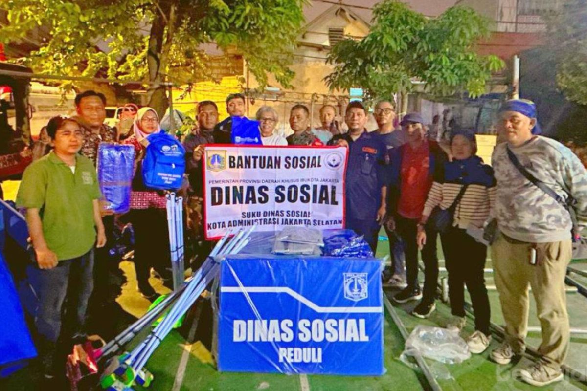 South Jakarta provides assistance to fire survivors in Kebayoran Lama