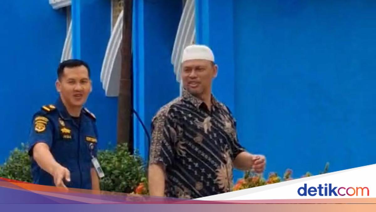 Corruption Convict Visiting Coffee Shop Transferred to Maximum Security Prison on Nusakambangan