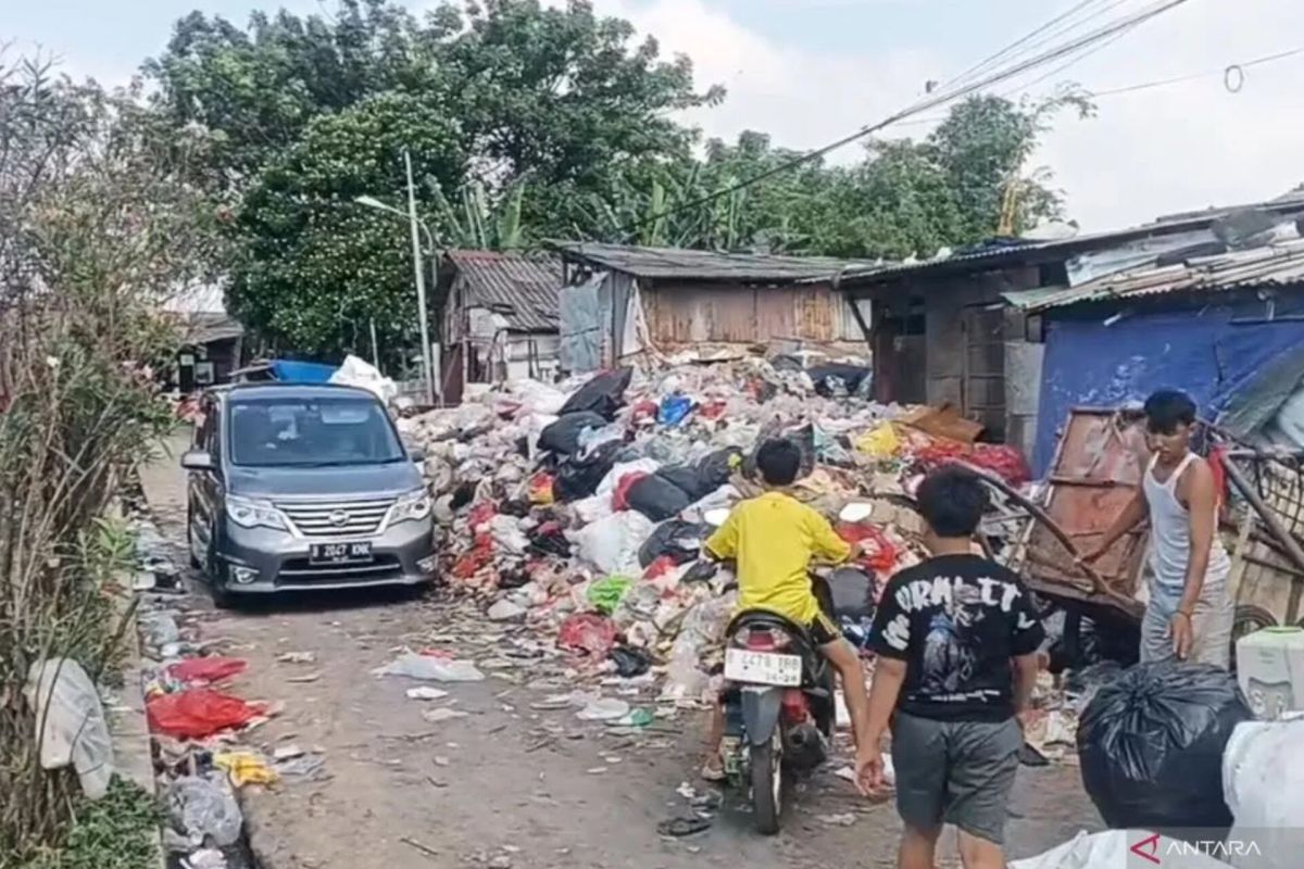 East Jakarta closes Rawadas TPS in Pondok Kopi due to increased waste volume