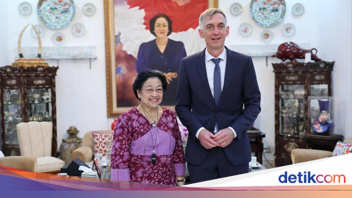 Megawati Receives German Ambassador, Discusses Middle East and 71st KAA Commemoration