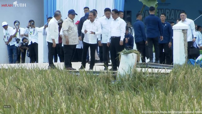 Prabowo Orders Zulhas and Team to Assist Bulog, Here Are Their Tasks