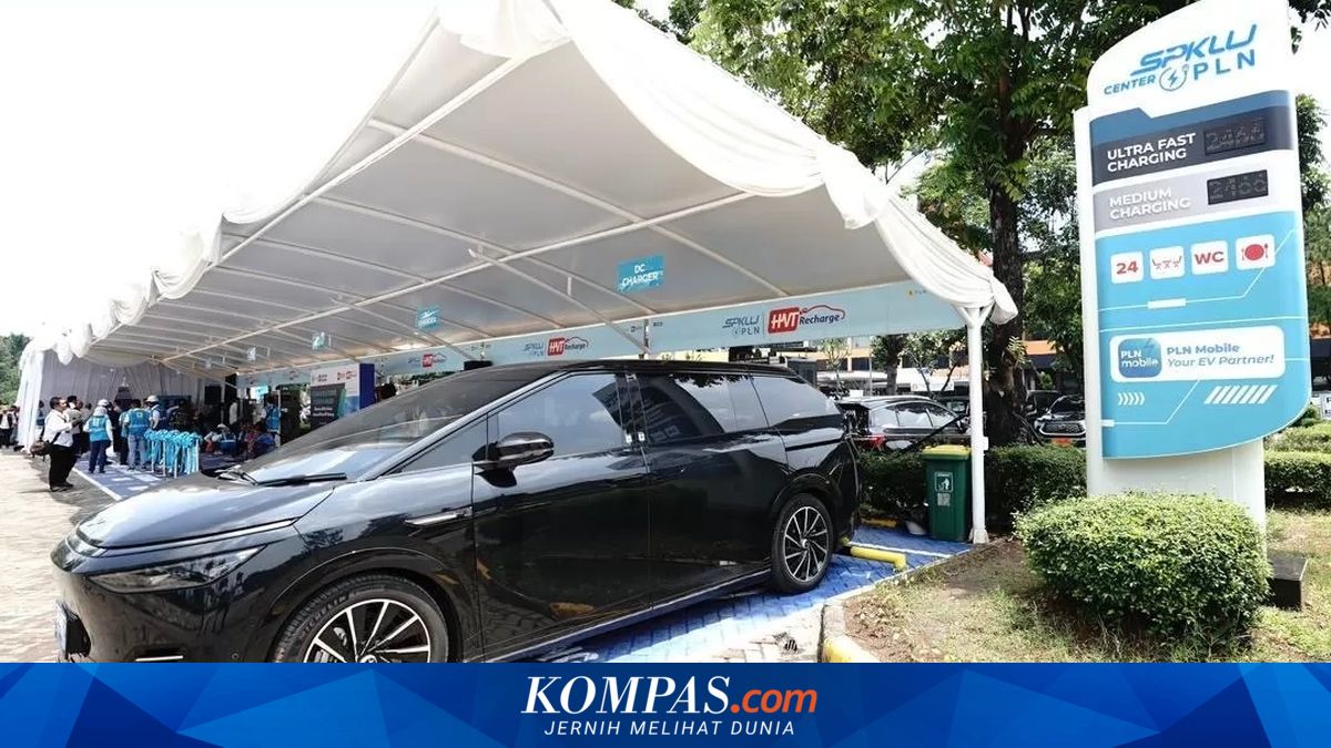 Jakarta's EV Charging Stations Record 800,000 Transactions Throughout 2025