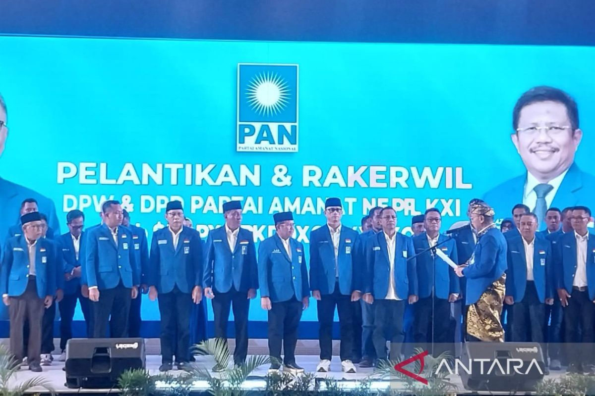 Zulhas urges PAN cadres in NTB to oversee President Prabowo's priority programmes