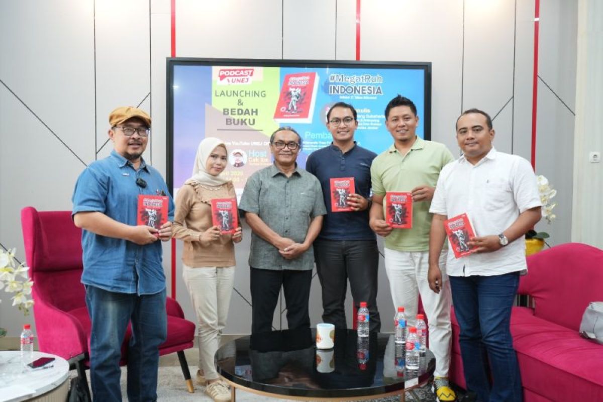 Unej Anthropologist Dissects Corruption-Oligarchy Disease in MegatRuh Book