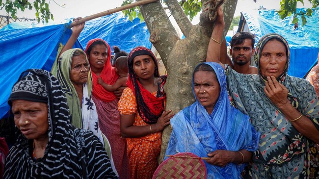 9 Million Muslim Neighbours of Indonesia Face Losing Right to Do This
