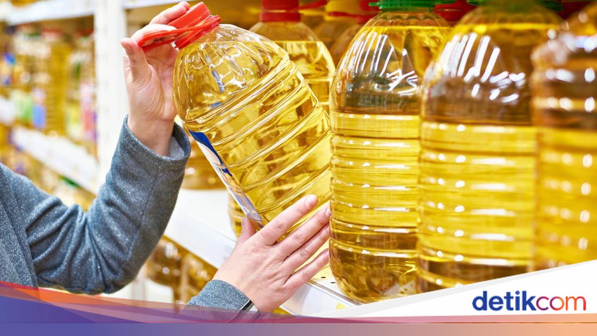 Cooking Oil Prices Soar to Rp 23,000 in Mataram, Residents Complain