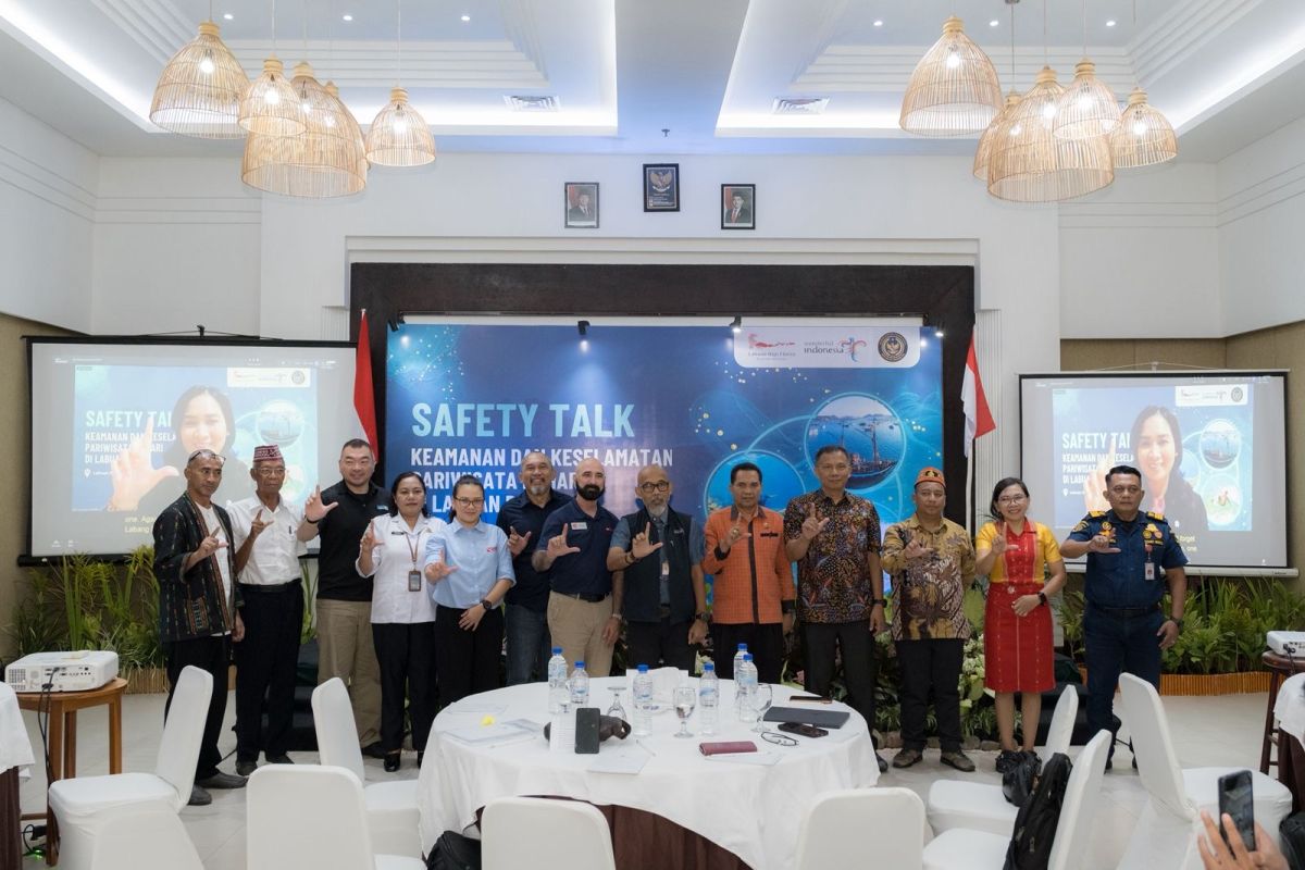 Ministry of Tourism and Labuan Bajo Flores Authority Push for Enhanced Maritime Tourism Safety in Labuan Bajo