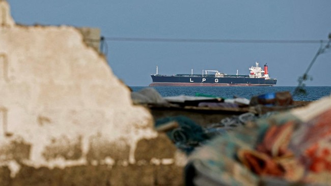 Strait of Hormuz Reopened, Here's the World's Reaction