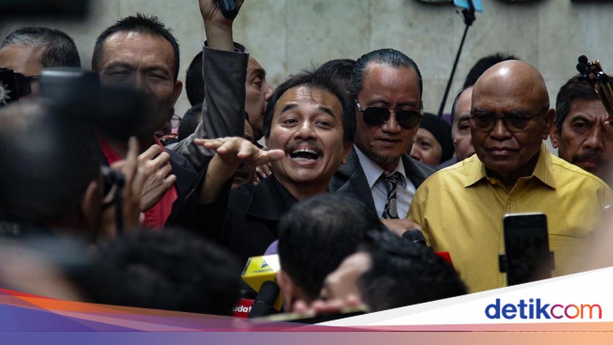 After Status of 3 Suspects Revoked in Jokowi's Diploma Case