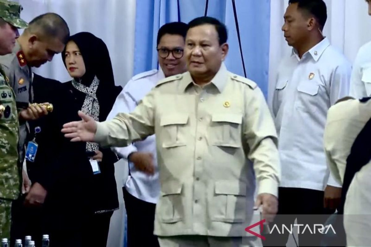 Prabowo departs for Magelang to address DPRD chairmen from across Indonesia