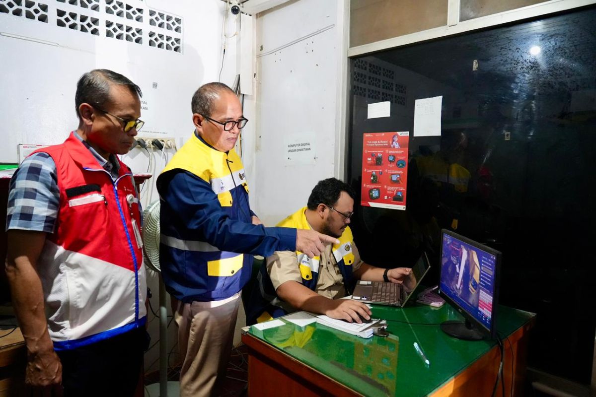 BPH Migas checks fairness of subsidised fuel distribution in Padang