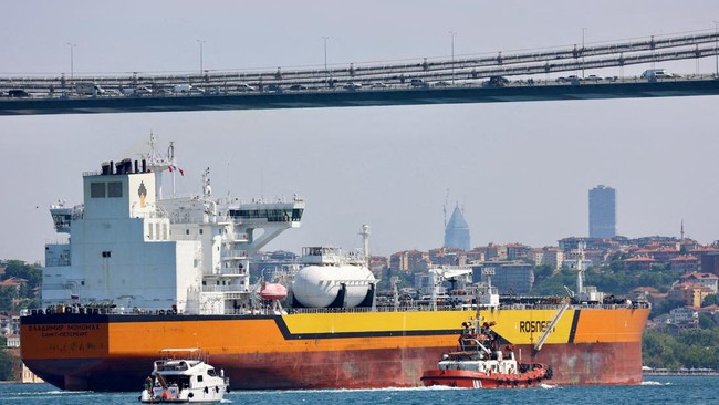 US Extends "Permission" to Buy Russian Oil, Indonesia Can Rest Easy
