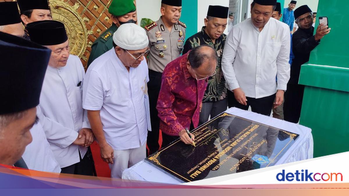 Koster Inaugurates MUI Bali Building, Costing Rp 3.6 Billion
