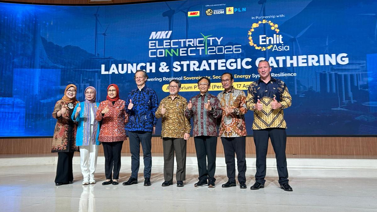 Indonesia Opens Green Investment Opportunities, Targets 100 GW Solar Power