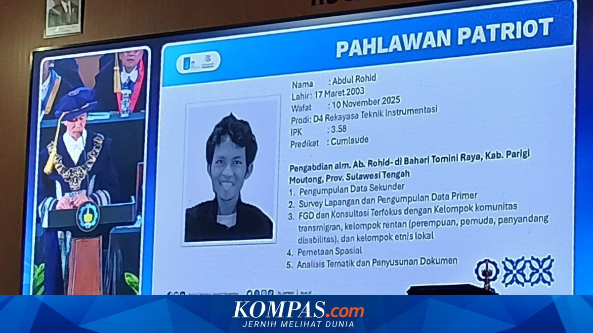 Emotional Graduation Moment for Abdul Rohid, the Fallen Patriot Hero in Central Sulawesi