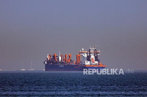 Until When Will Iran Control the Strait of Hormuz?