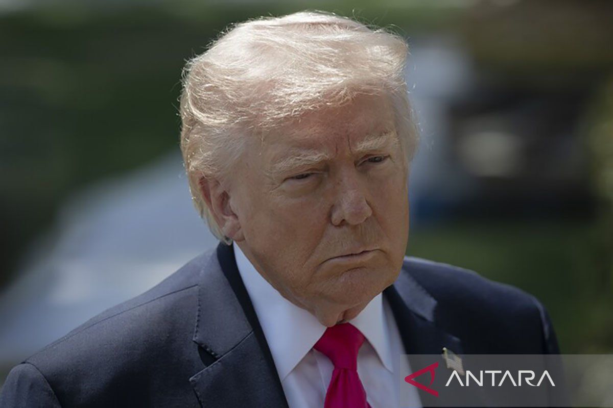 Trump: US and Iran Talks Continue, Discussions Going Very Well