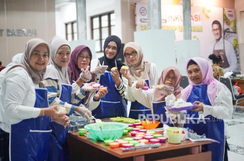 YIS and OK Oce Empower 40 Female Entrepreneurs in Bogor