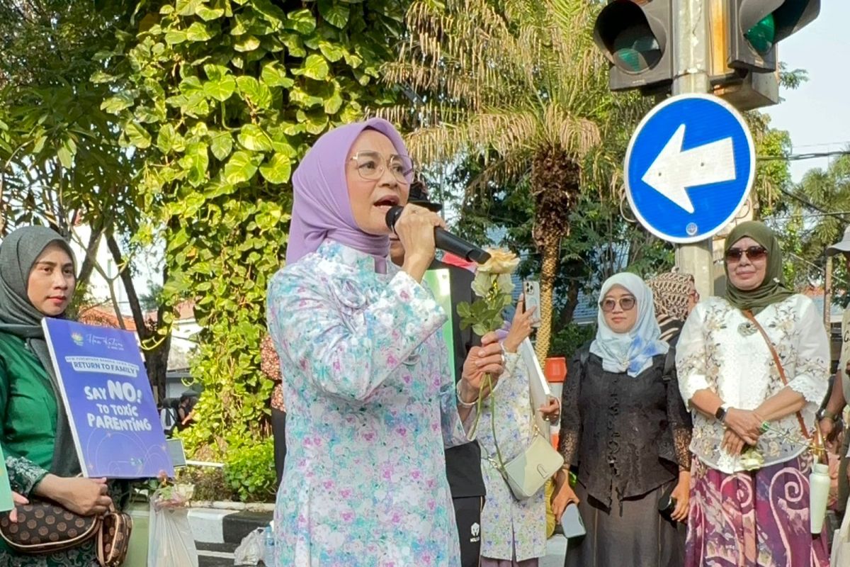 Rustini Muhaimin urges citizens to return to family through Return to Family initiative