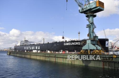 Two Ships Still in Arabian Gulf, Pertamina Prioritises Safety