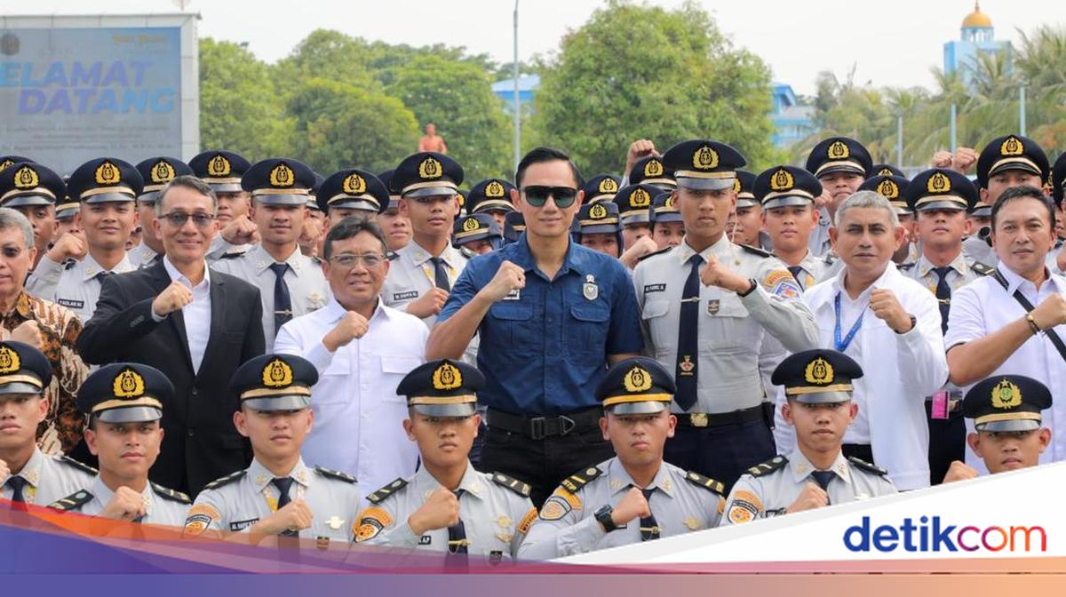 Strengthening Maritime Connectivity, AHY Urges STIP to Produce Quality Human Resources
