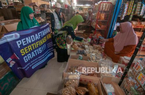 Governor Luthfi Wants Bakso Vendors in Central Java to Have Halal Certification