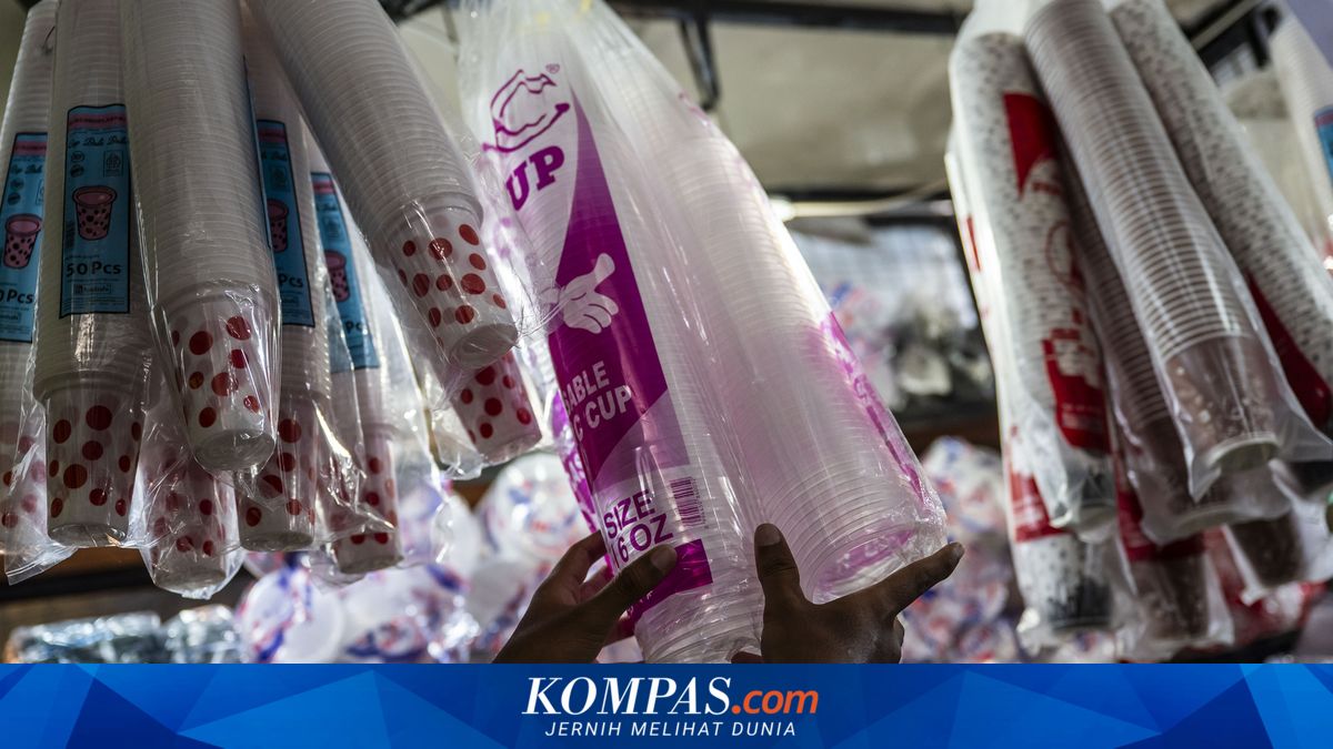 Opening and Closing of the Strait of Hormuz: When Will Plastic Prices Drop?