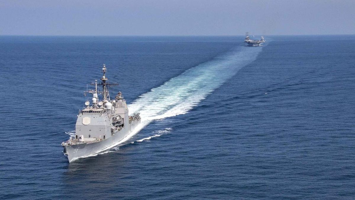 US Warship Passes Through Malacca Strait, Indonesian Navy's Response