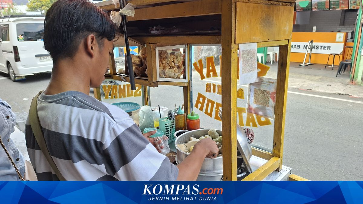 Issue of Siomay Made from Catfish, Vendors Request Enforcement Without Shutting Down Businesses