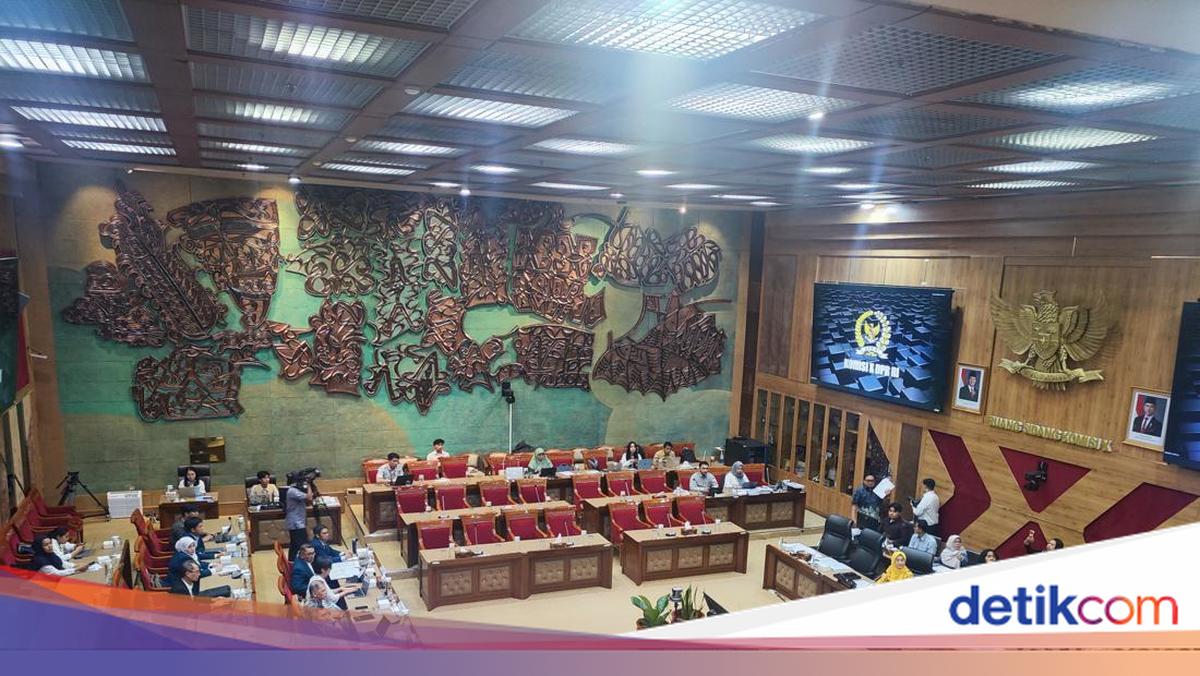 DPR's Commission X Holds Closed-Door Meeting with 4 Rectors to Discuss Sexual Harassment