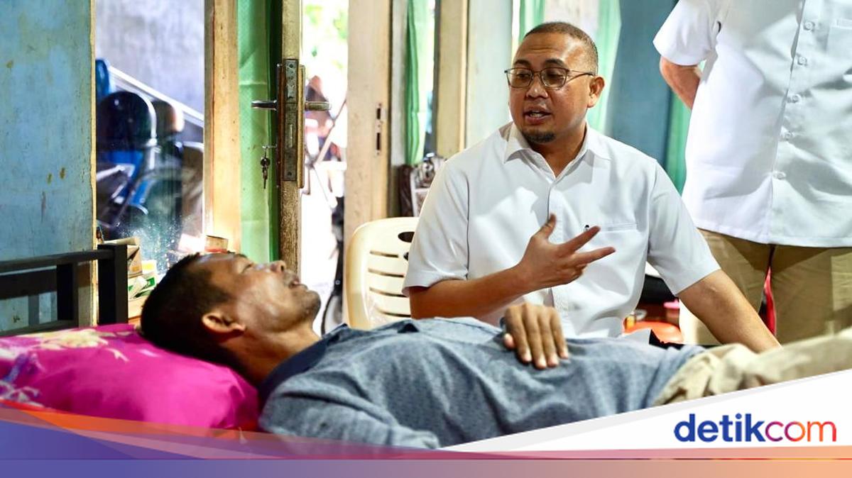 Andre Rosiade Provides Assistance to Driver Suffering from Pinched Nerve in Padang