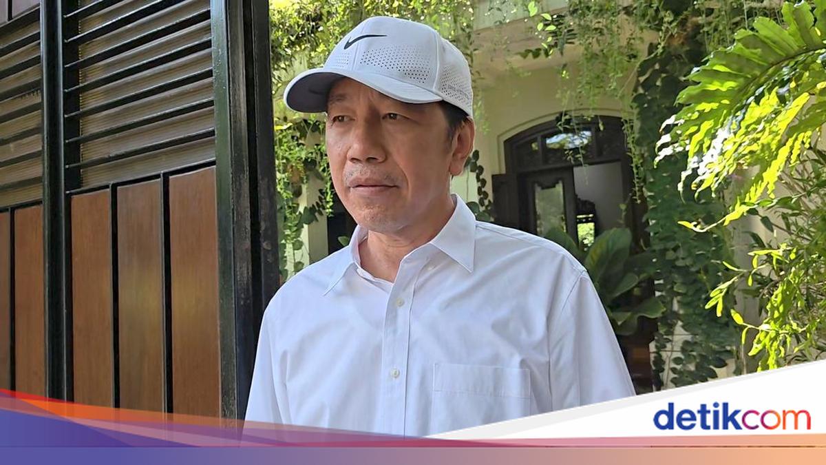 Jokowi Responds to JK: I Am Nobody, Just a Village Person