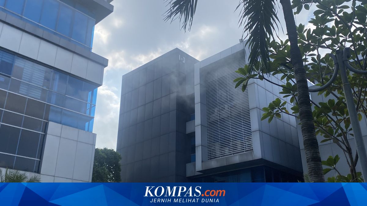 Ministry of Home Affairs Office Building in South Jakarta's Pasar Minggu Area Catches Fire